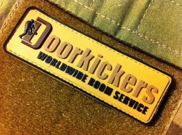 3DRubber MORALE PATCH:"DOORKICKERS CREW" multic.