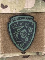 3D Rubberpatch: "SENSENMANN", in dunklem Oliv 3D Rubberpatch: "SENSENMANN", in dunklem Oliv