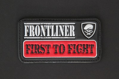 " FIRST TO FIGHT", PVC (schwarz rot weiß), aus unserer berühmten "FRONTLINER-Collection"