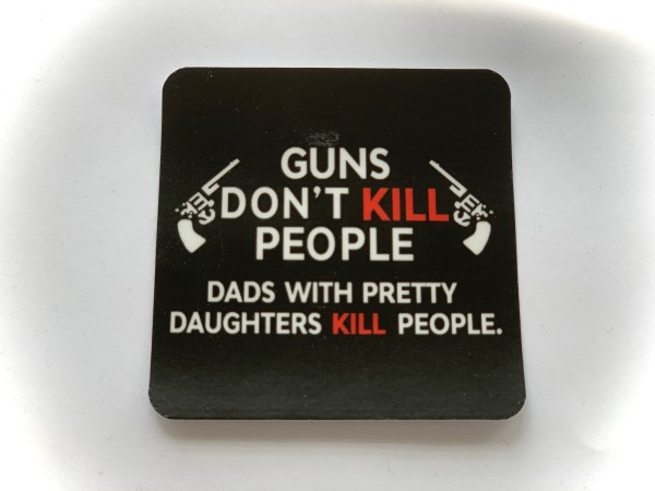 Aufkleber/Sticker "Guns don't kill people"
