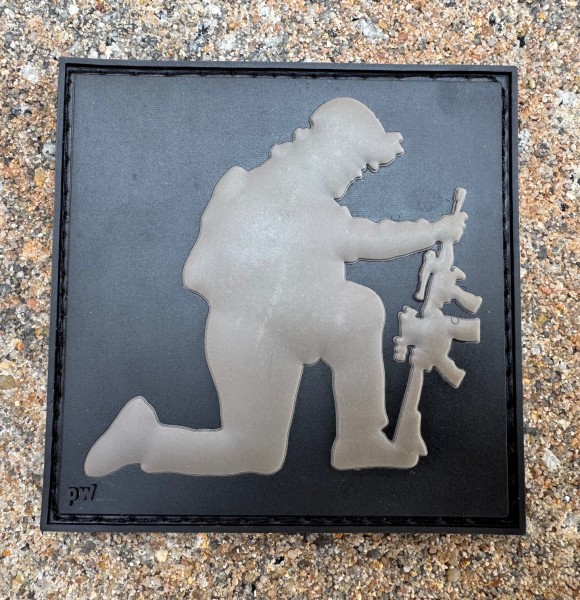 3D Rubberpatch "knieender Soldat"