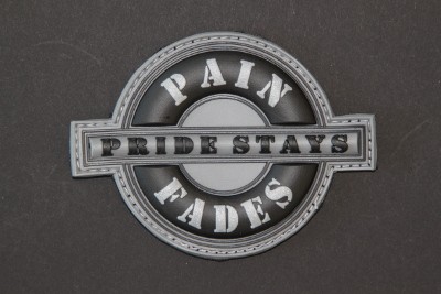 PAIN FADES PRIDE STAYS schwarz, grau