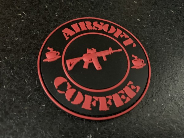 3D Rubberpatch "AIRSOFT & COFFEE" rot auf schwarz