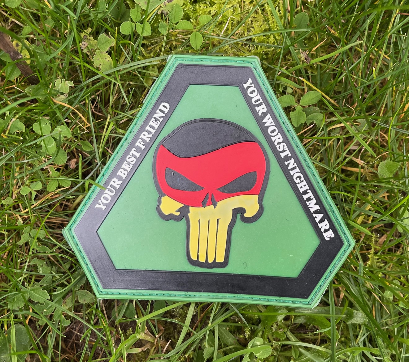 3D Rubber Patch:"Punisher Germany" tannengrün – Bild 2