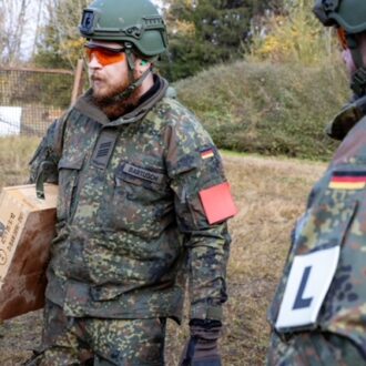 "Leitung Schie en" Rubberpatch